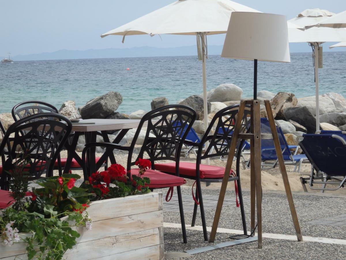 Nikiti Maisonette On The Beach By Luxlikehome מראה חיצוני תמונה