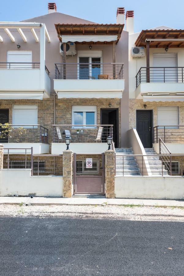 Nikiti Maisonette On The Beach By Luxlikehome מראה חיצוני תמונה