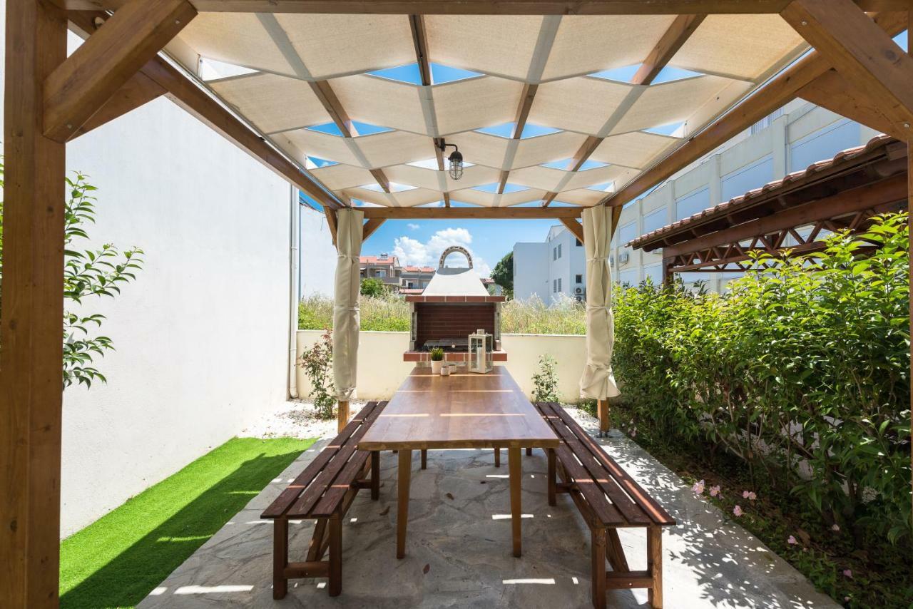 Nikiti Maisonette On The Beach By Luxlikehome מראה חיצוני תמונה