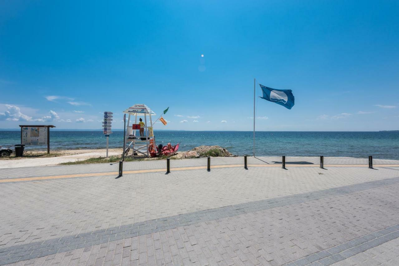 Nikiti Maisonette On The Beach By Luxlikehome מראה חיצוני תמונה